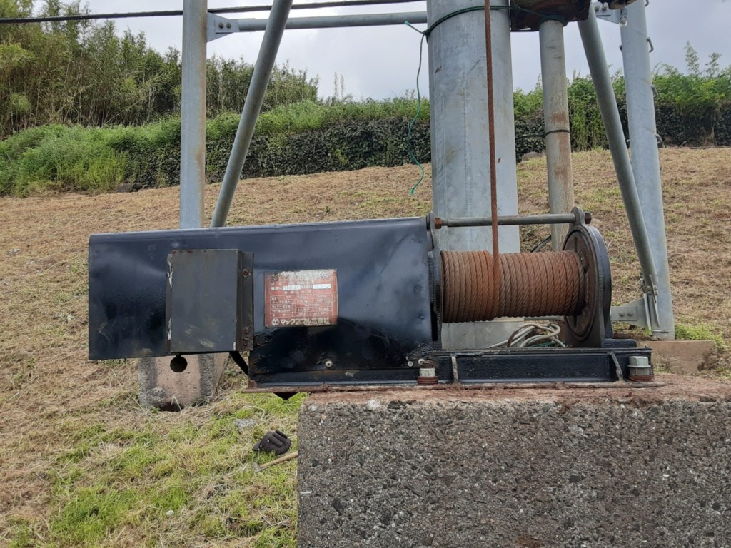 中古ウインチ交換工事