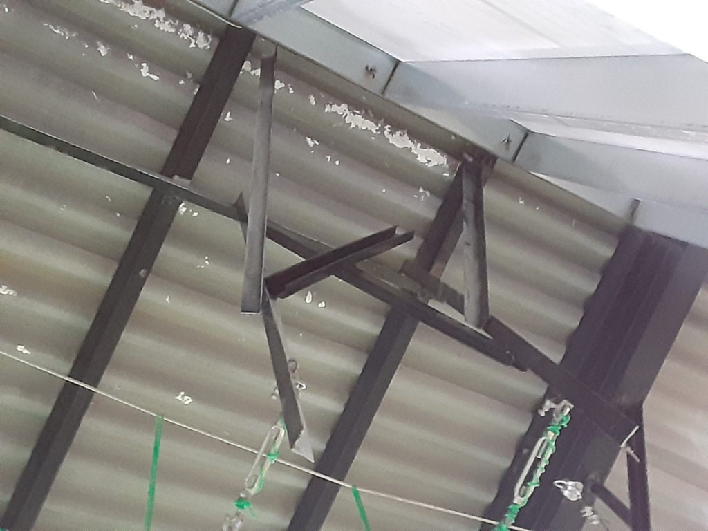 アングル溶接補強工事