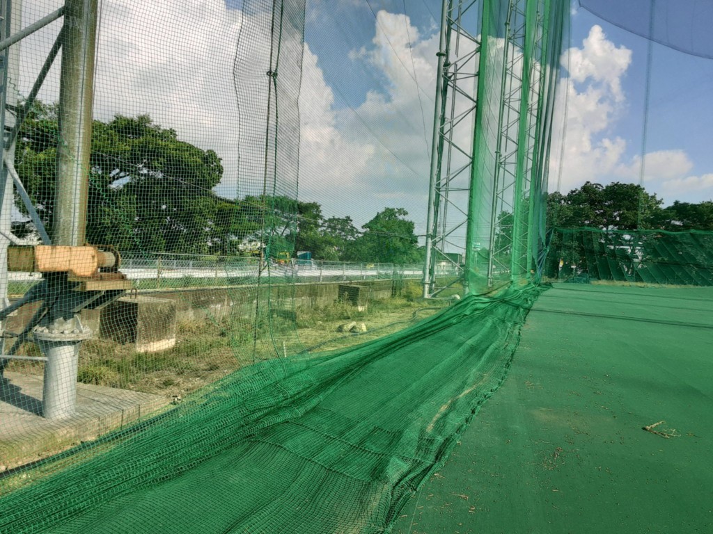 左サイド一部防球ネット張替工事