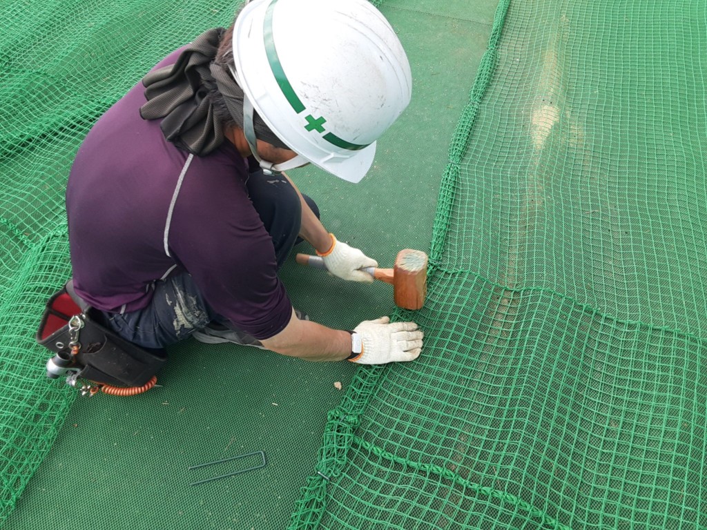 左サイド一部防球ネット張替工事