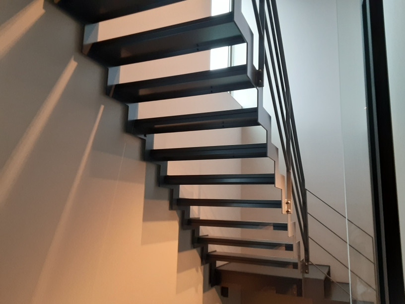 個人様宅落下防止ネット設置工事