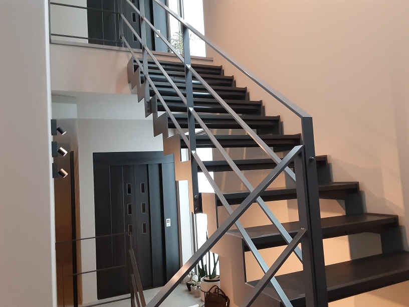 個人様宅落下防止ネット設置工事