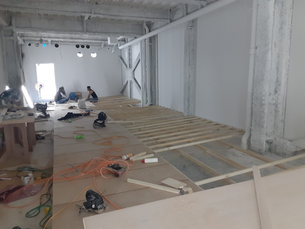 インドアゴルフ練習場新設工事