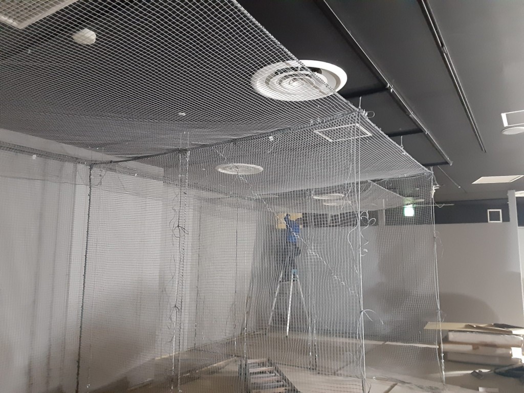 インドアゴルフネット設置工事