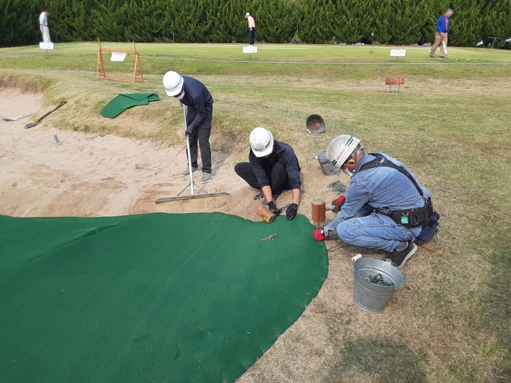 バンカー練習場人工芝工事