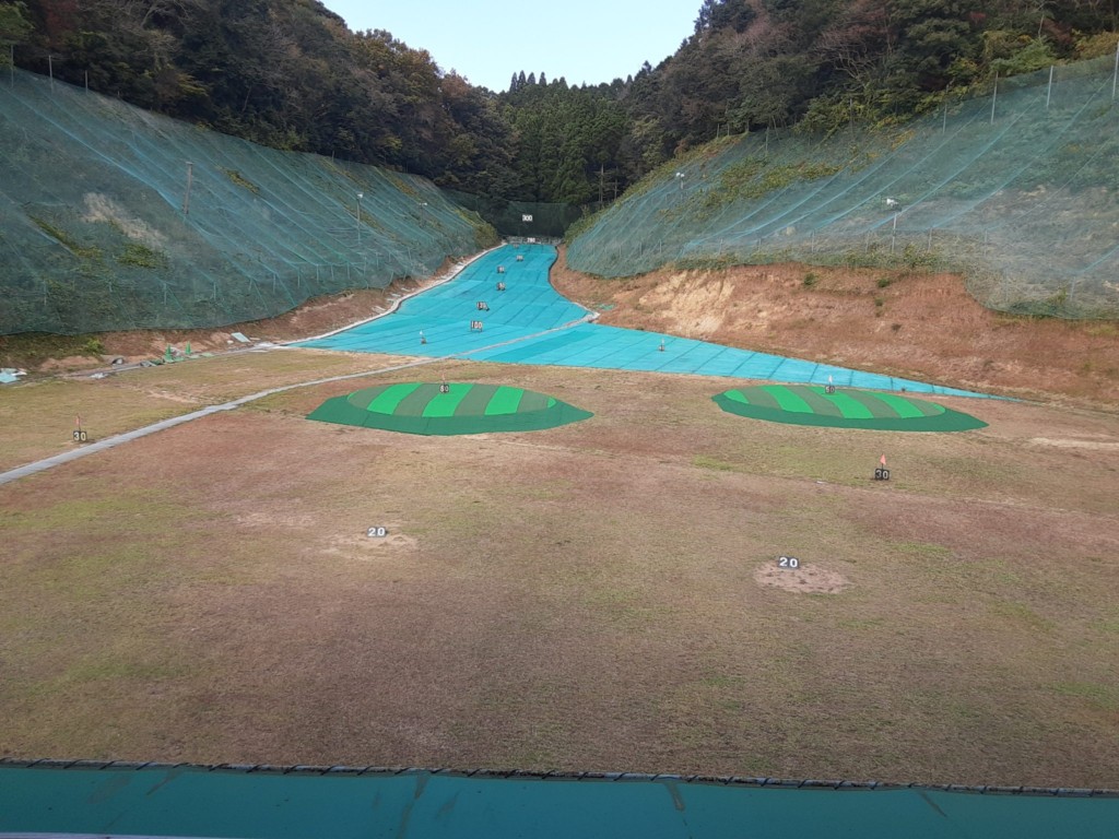 目標グリーン人工芝貼り工事