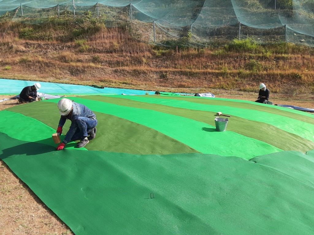 目標グリーン人工芝貼り工事