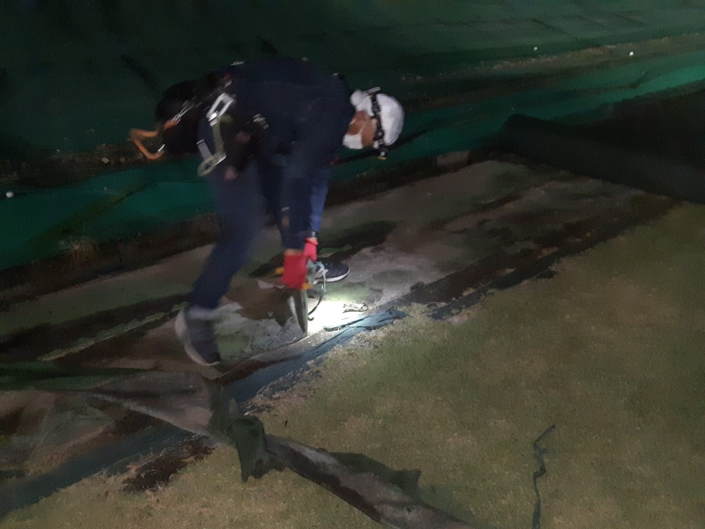 人工芝貼り工事