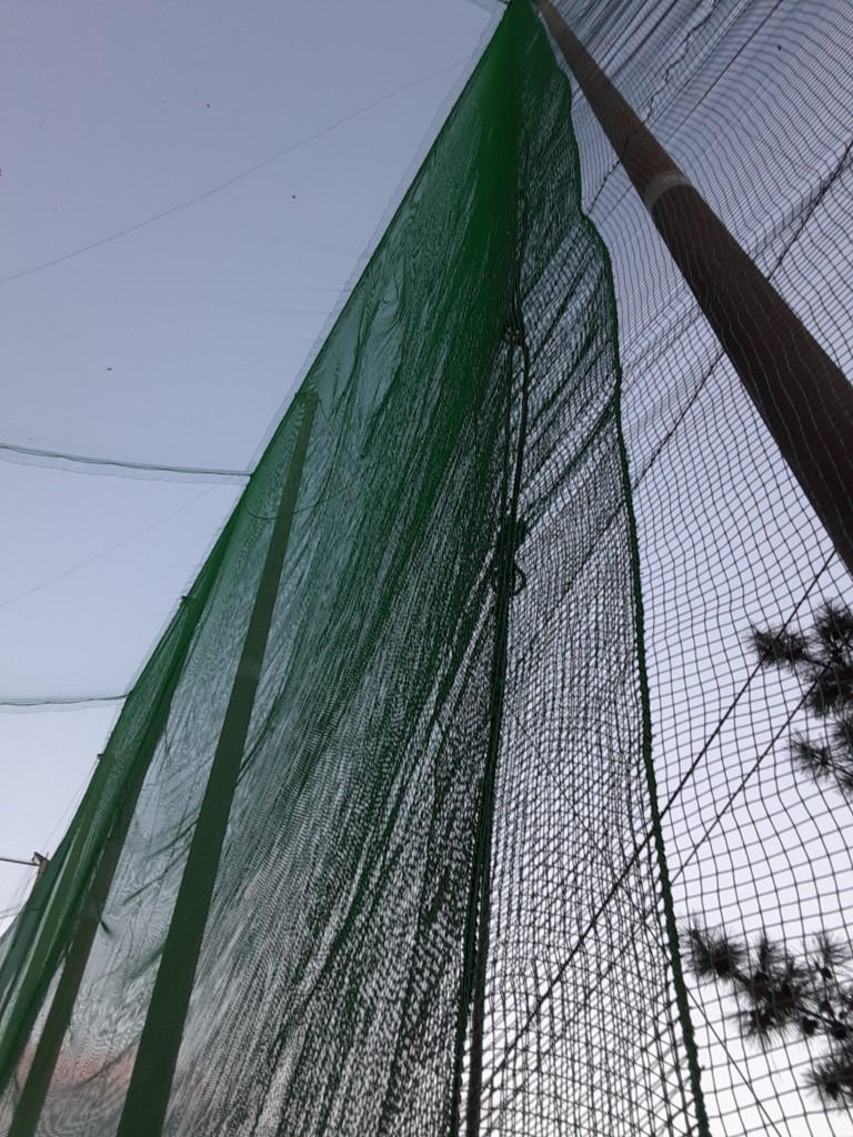 右サイドネット一部上張り工事
