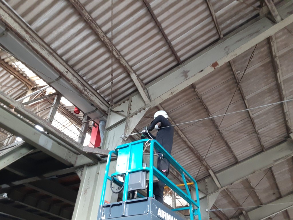 インドア野球ネット設置工事