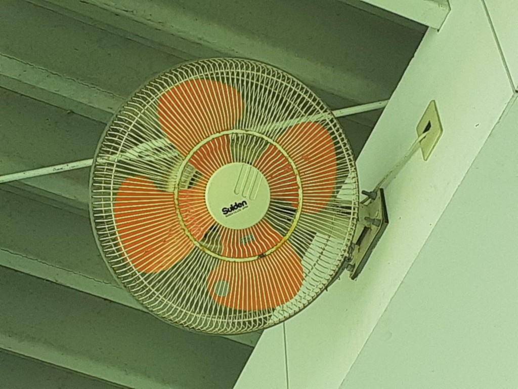 扇風機カバー交換工事