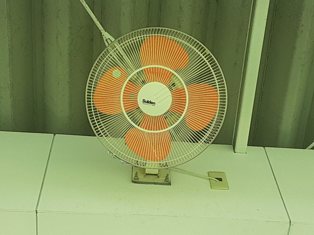 扇風機カバー交換工事