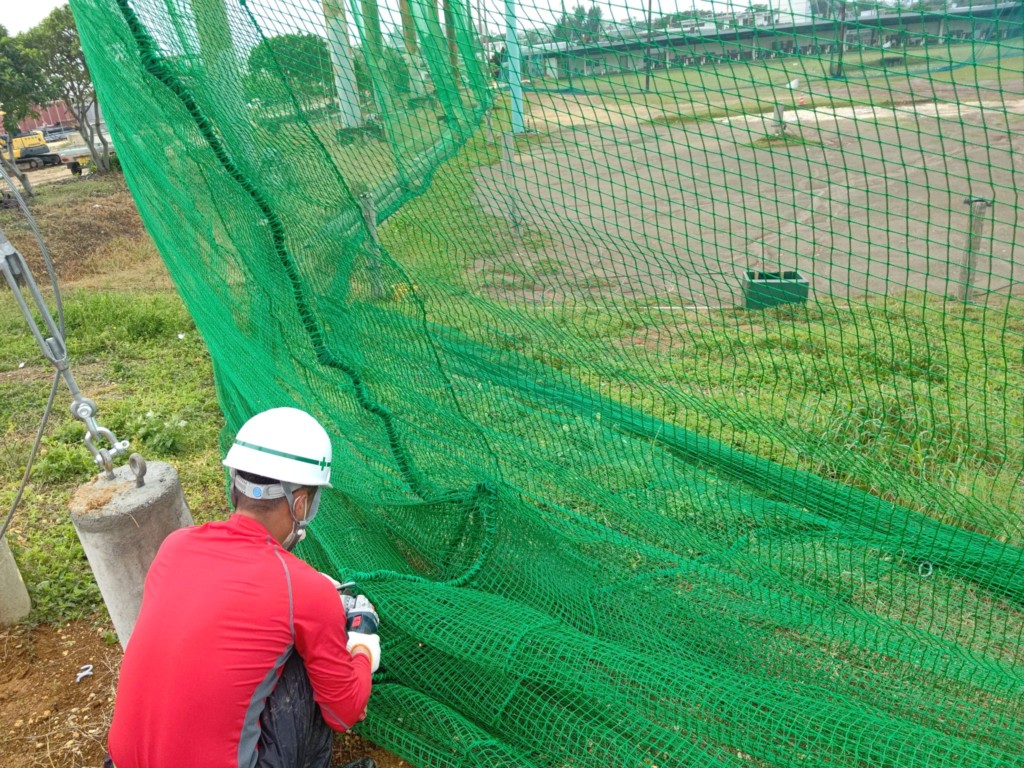 防球ネット張替工事