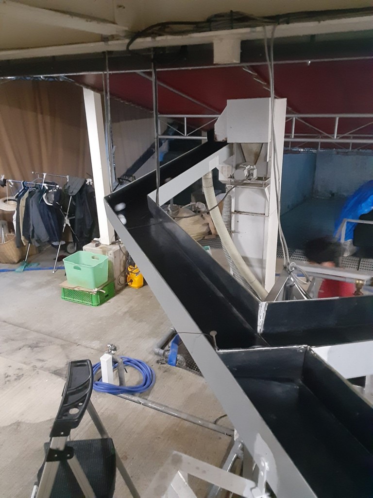 送球シュート入替工事