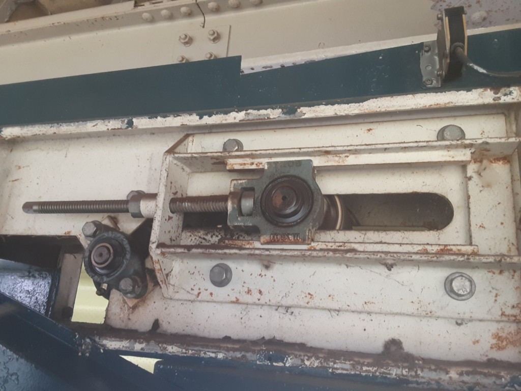 水平コンベア修繕工事