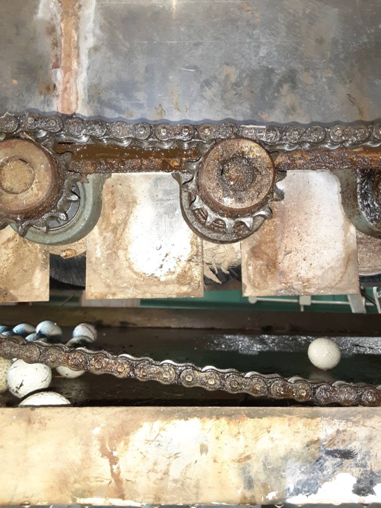 ボール洗浄機ブラシ交換工事