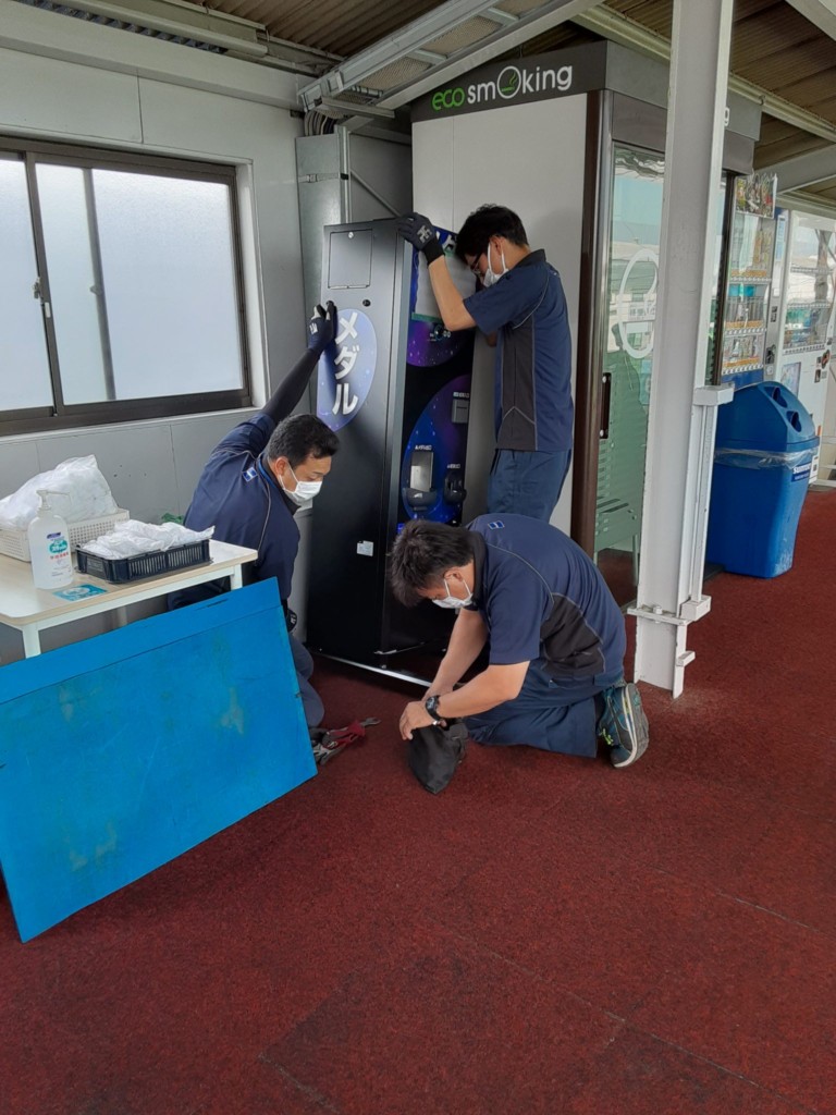 メダル貸出機・両替機設置工事