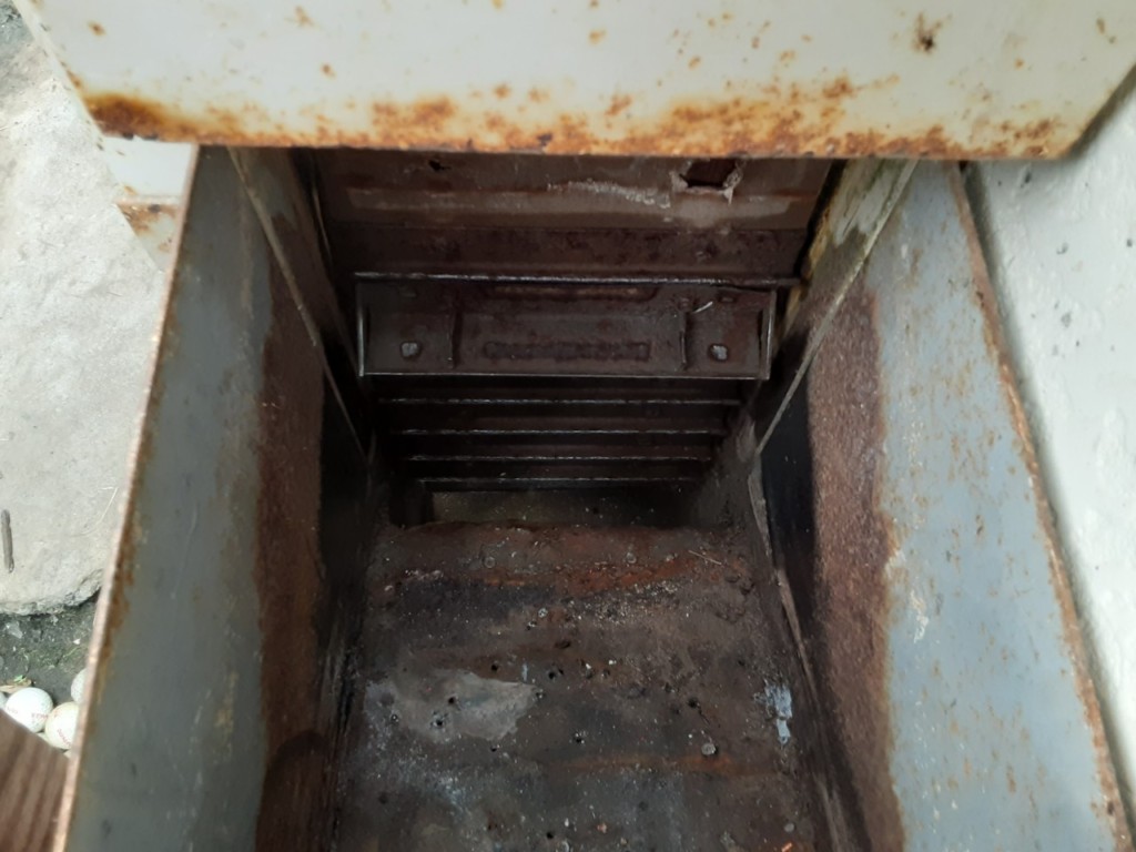 シュート補修工事