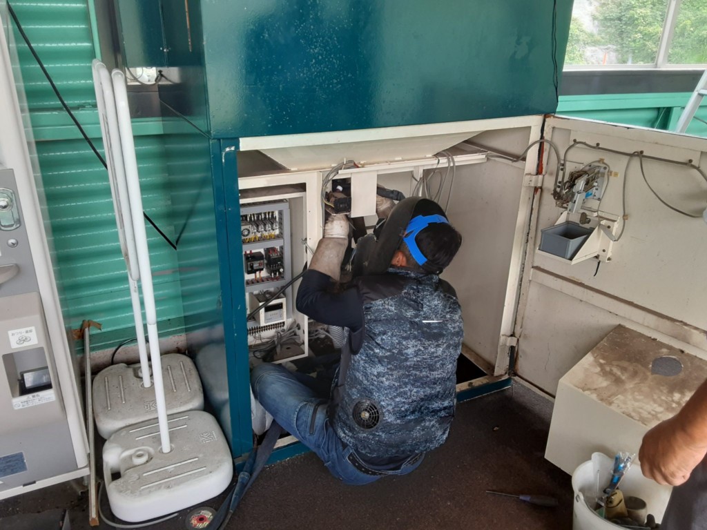 ボール貸出機改造工事
