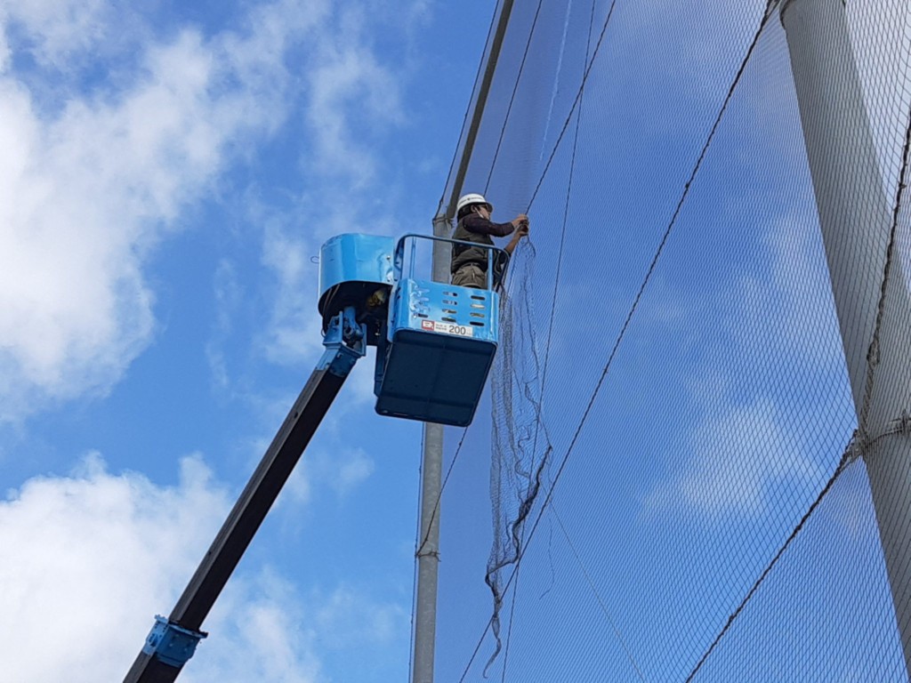 防球ネット補修工事