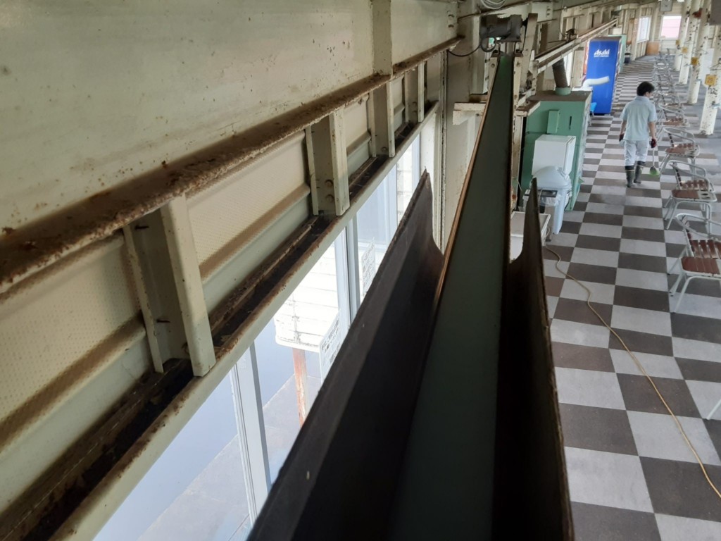 水平ベルト交換工事