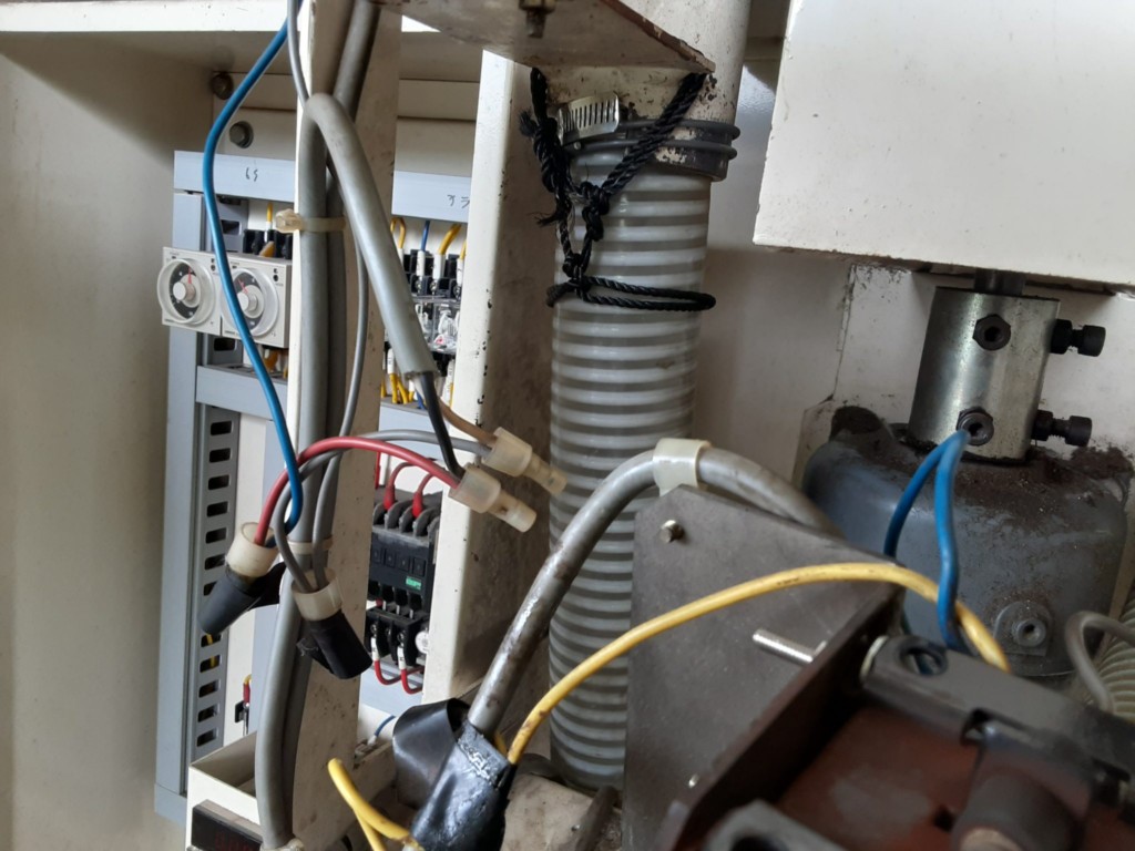 ボール貸出機改造工事