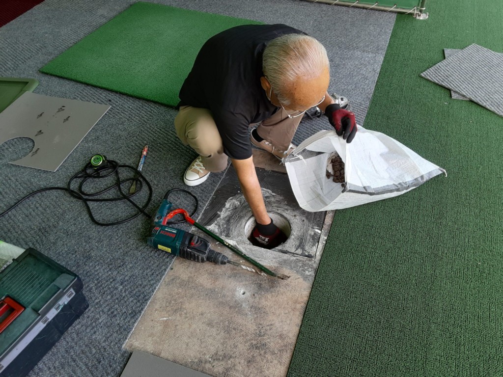 半自動ティーアップ機設置工事