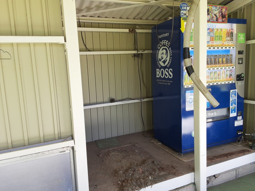 ボール貸出機入替工事