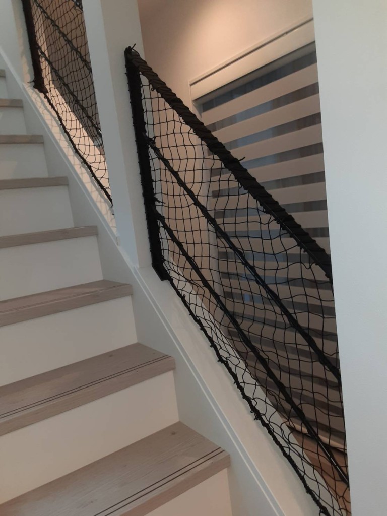 落下防止ネット設置工事