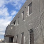 外壁剥落防止ネット設置工事