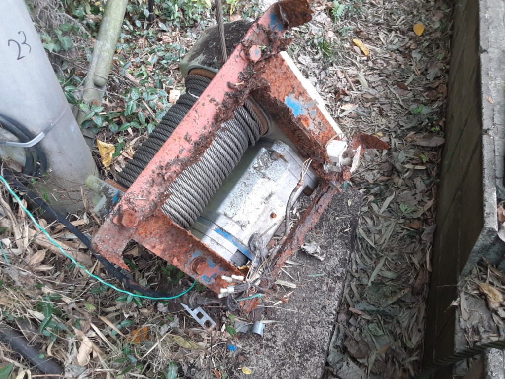 電動ウインチ交換工事
