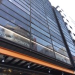 外壁剥落防止ネット設置工事