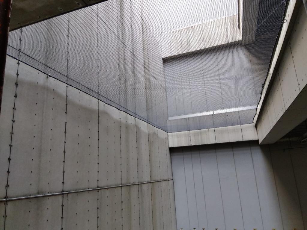 落下防止ネット張替工事