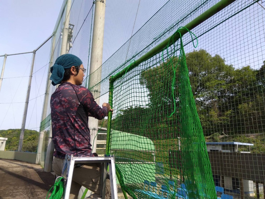 防球ネット張替及び溶接復旧工事