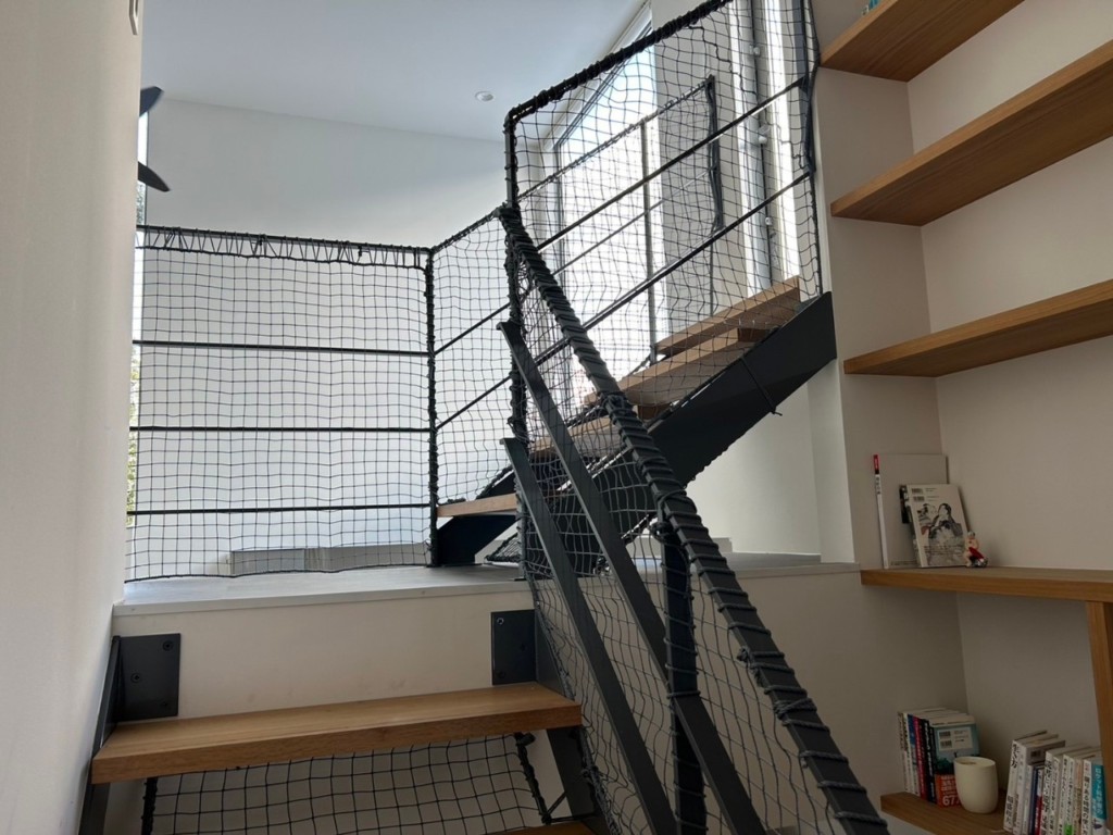 落下防止ネット設置工事