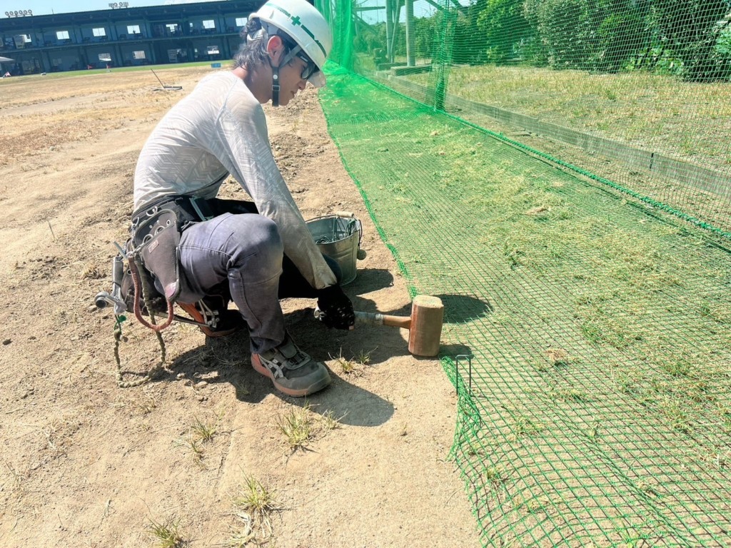 ネット張替及びワイヤー滑車交換工事