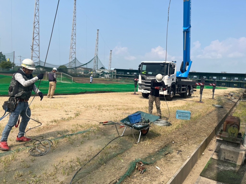 ネット張替及びワイヤー滑車交換工事