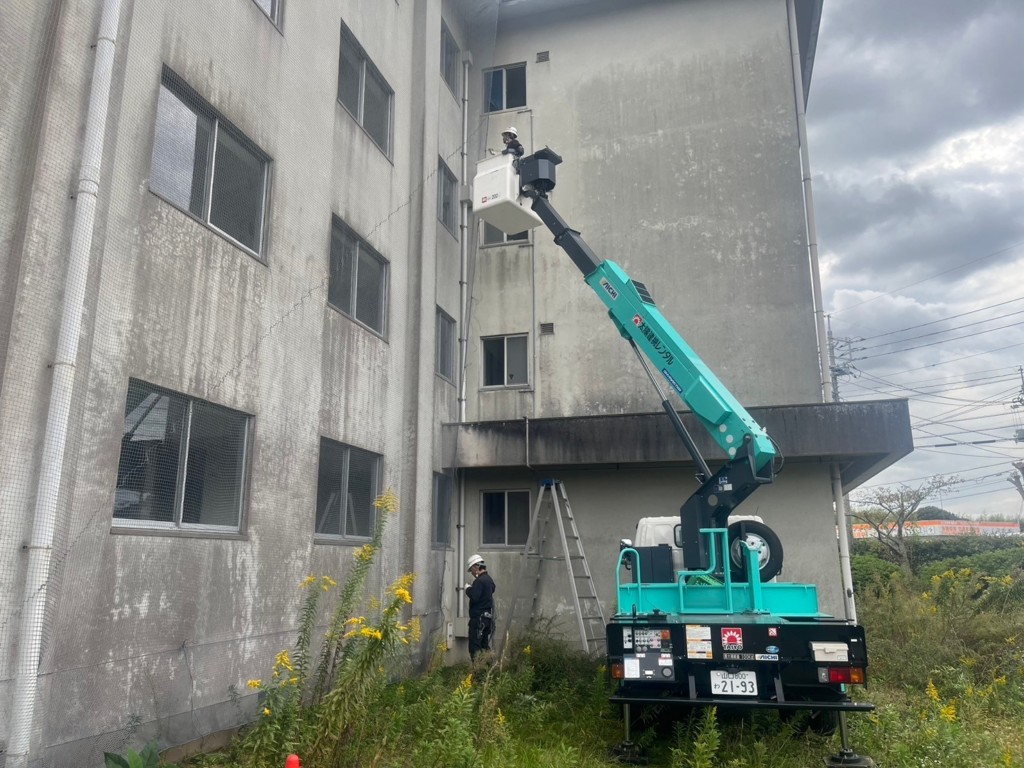 外壁落下防止ネット設置工事