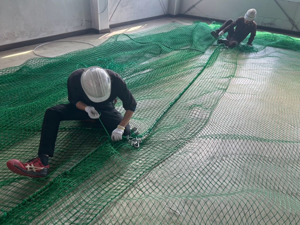 野球部室内練習場ネット張替工事