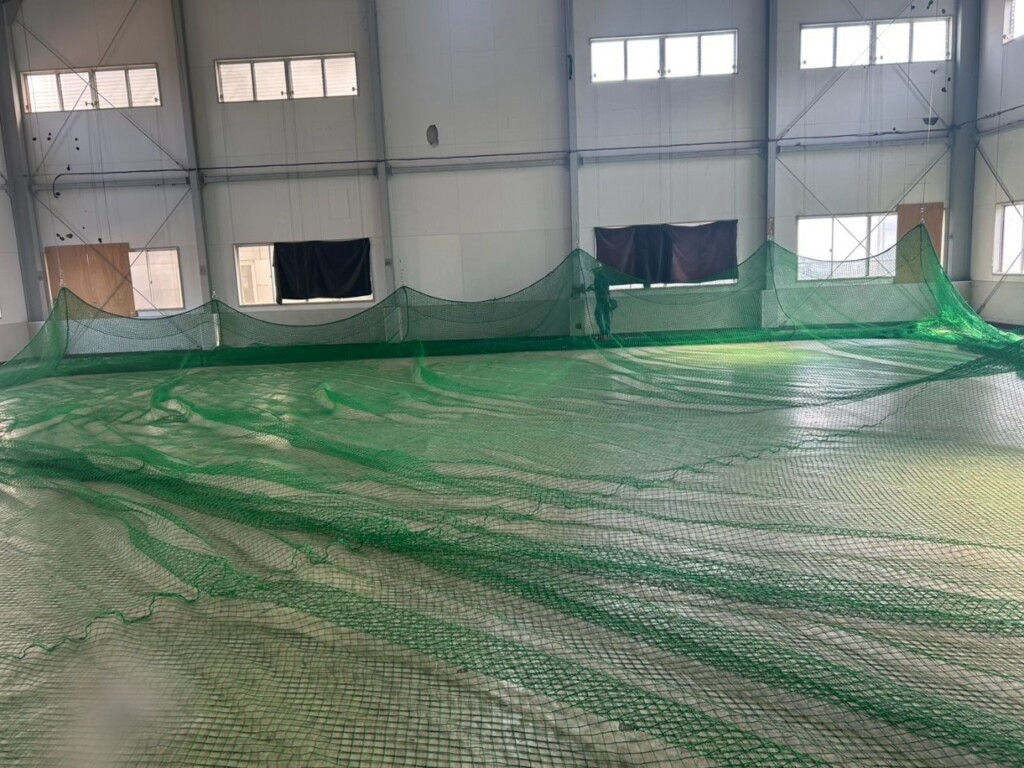 野球部室内練習場ネット張替工事