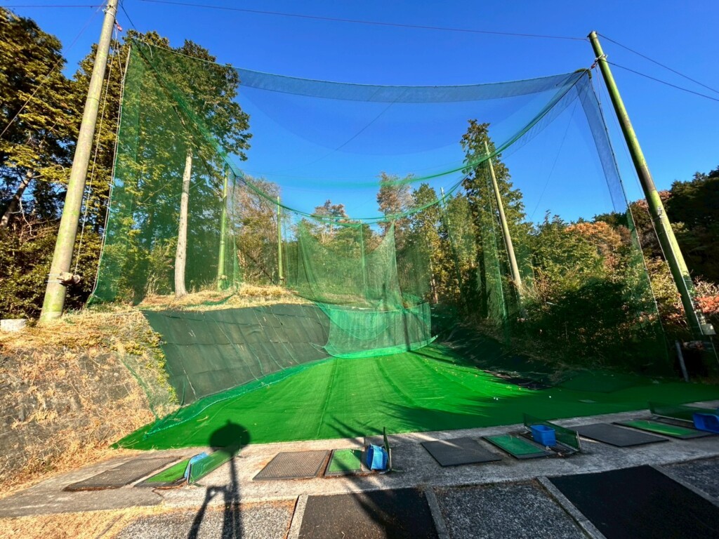 練習場人工芝貼り工事