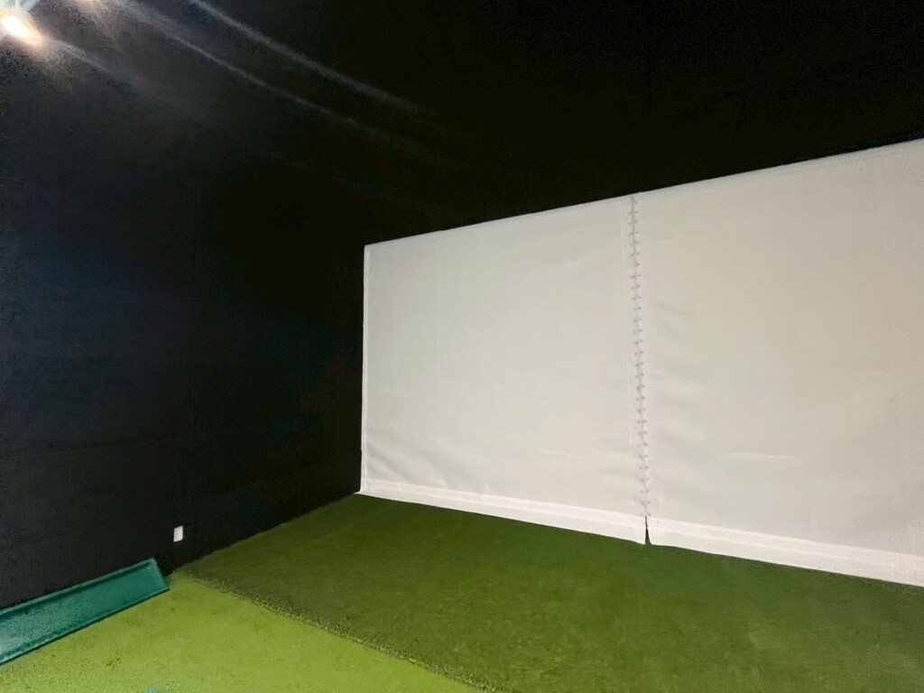 シミュレーションゴルフ区画設置工事